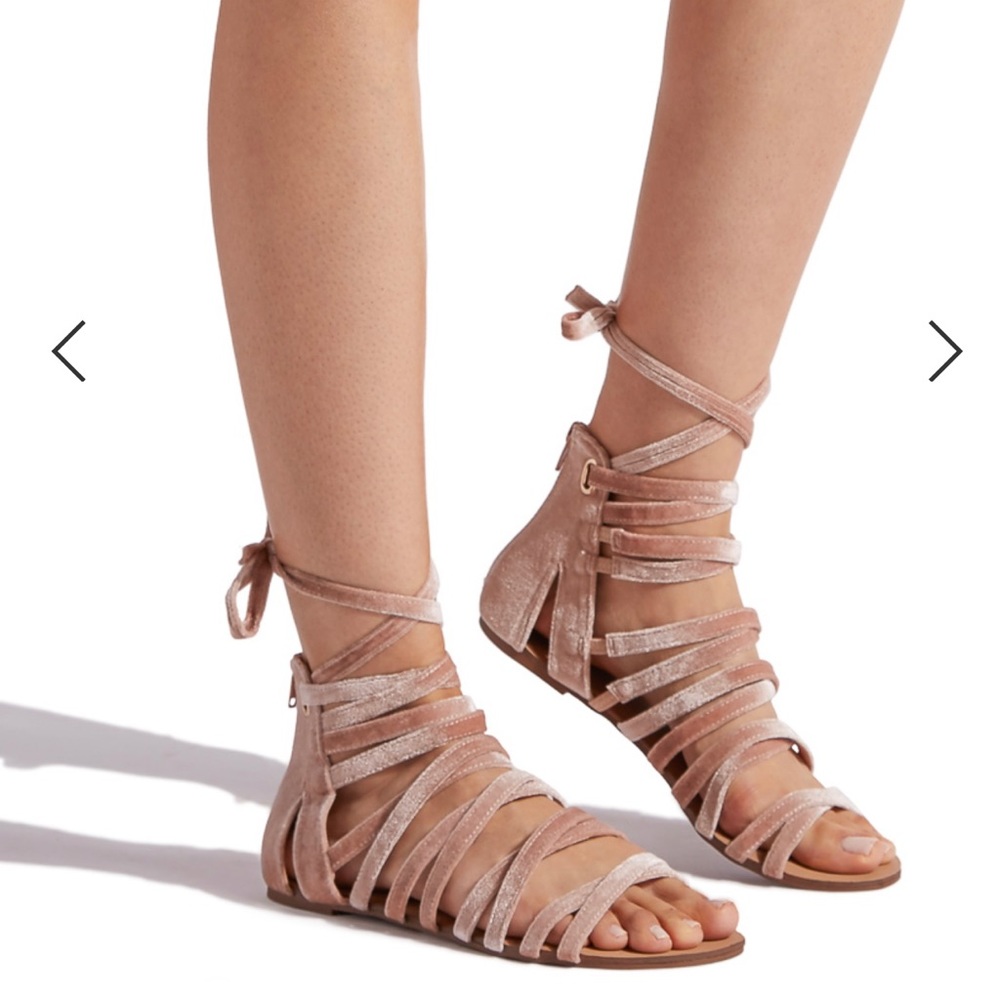 Shoe Dazzle Isabeli Blush Velvet Sz8 Flat Sandals NIB